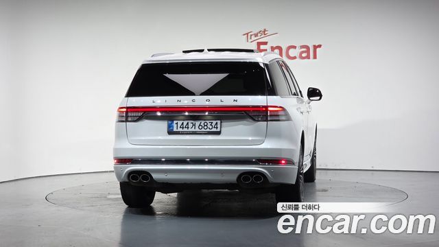 Lincoln Aviator 2022 — photo 4