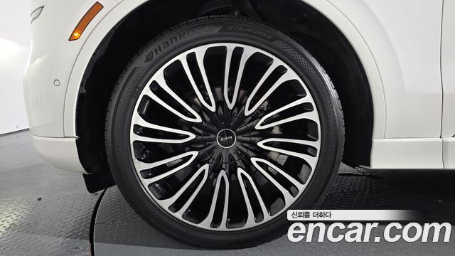 Lincoln Aviator 2022 — photo 5
