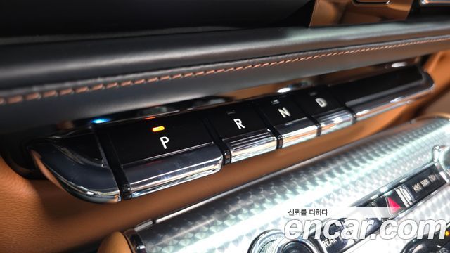 Lincoln Aviator 2022 — photo 9