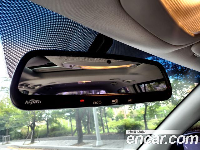 Kia Canival 2011 — photo 20