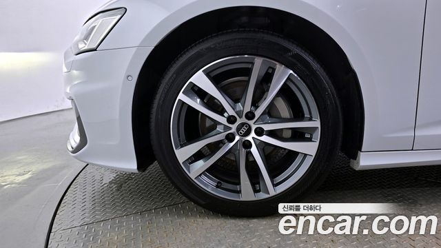 Audi A6 2022 — photo 5
