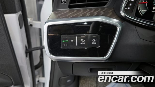 Audi A6 2022 — photo 13