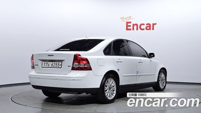 Volvo S40 2005 — photo 2