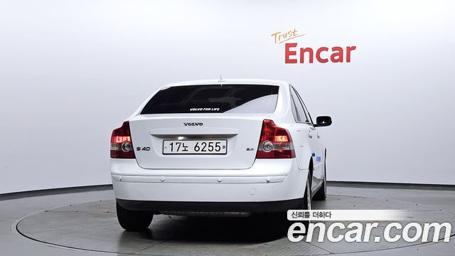 Volvo S40 2005 — photo 4