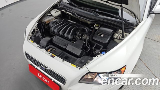 Volvo S40 2005 — photo 6