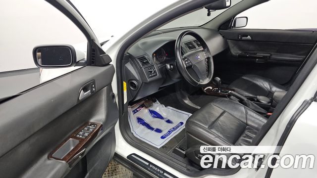 Volvo S40 2005 — photo 10
