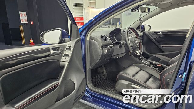 Volkswagen Golf 2012 — photo 11