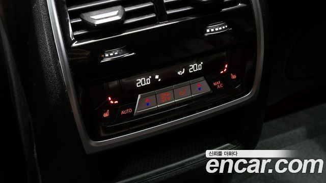 BMW X6 2020 — photo 17