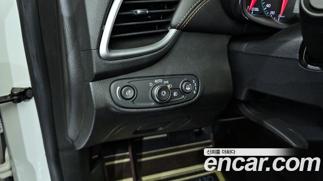 Chevrolet Korea Trax 2018 — photo 15