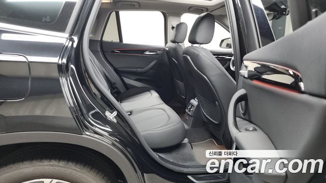 BMW X1 2022 — фото 12