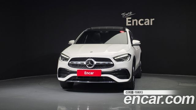 Mercedes-Benz GLA-Class 2022 — photo 3