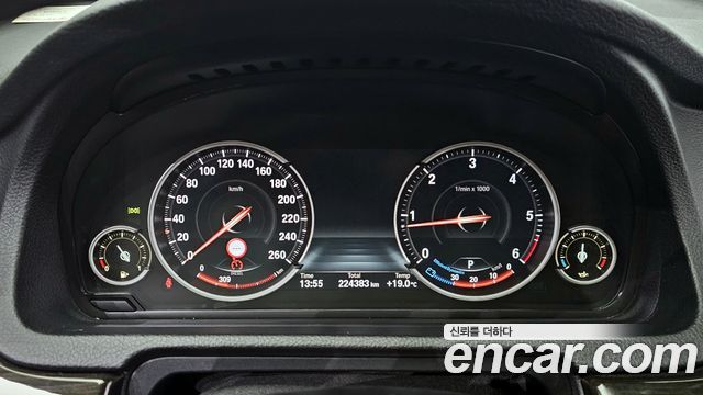 BMW Gran Turismo 2014 — photo 8