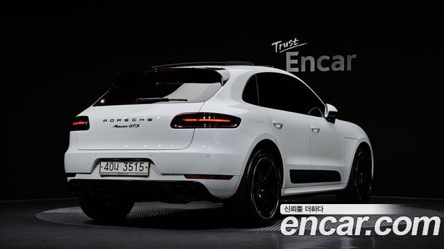 Porsche Macan 2018 — photo 2