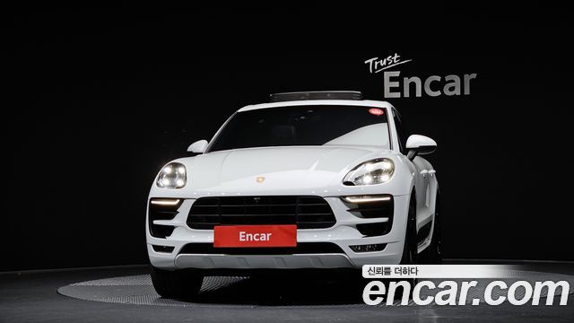 Porsche Macan 2018 — photo 3