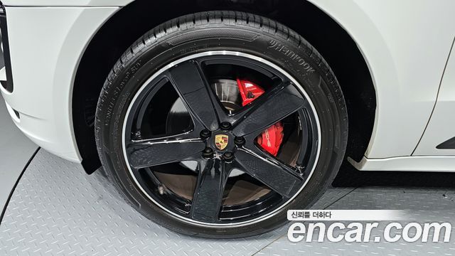 Porsche Macan 2018 — photo 5