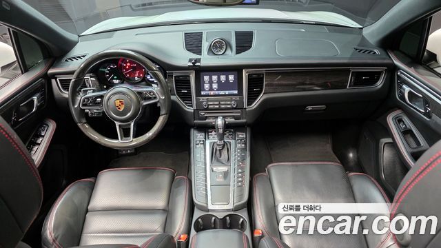 Porsche Macan 2018 — photo 7