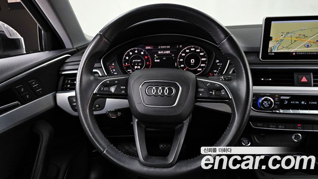 Audi A4 2019 — photo 13