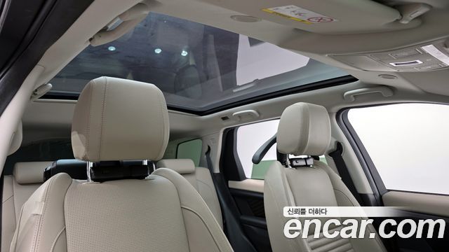 Land Rover Discovery Sport 2022 — photo 16