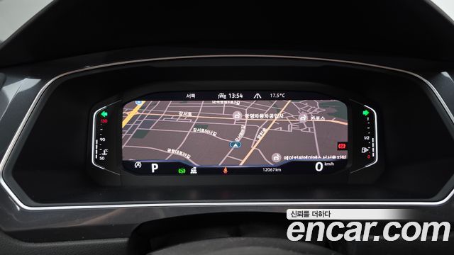 Volkswagen Tiguan 2023 — photo 8
