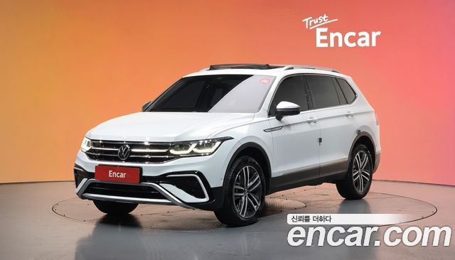 Volkswagen Tiguan 2023 — photo 1
