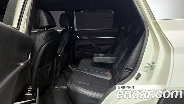 KG Mobility Torres 2023 — photo 12
