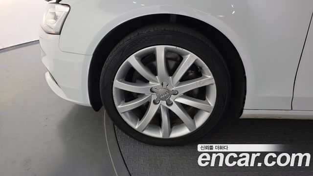 Audi A4 2016 — photo 5