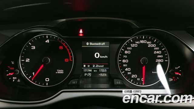 Audi A4 2016 — photo 8