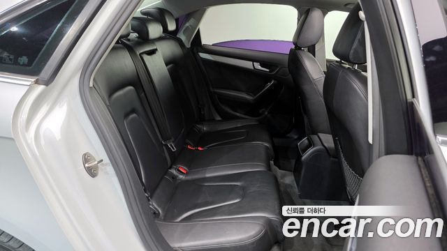Audi A4 2016 — photo 12