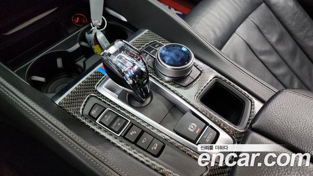 BMW X6 2018 — photo 9