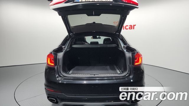BMW X6 2018 — photo 20