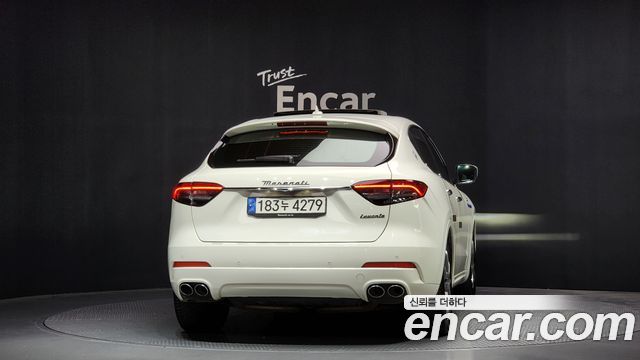 Maserati Levante 2022 — photo 4