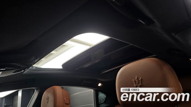 Maserati Levante 2022 — photo 18