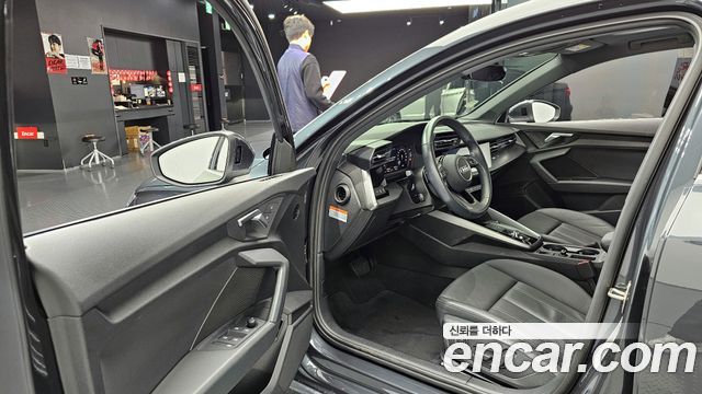 Audi A3 2023 — photo 11