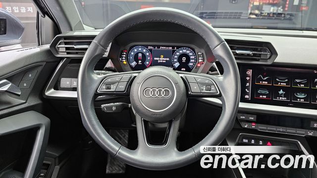 Audi A3 2023 — photo 13