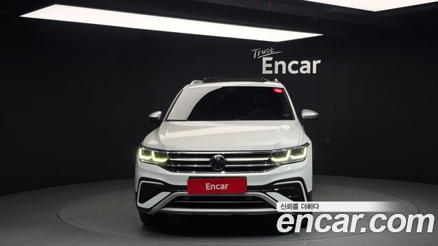 Volkswagen Tiguan 2023 — photo 3