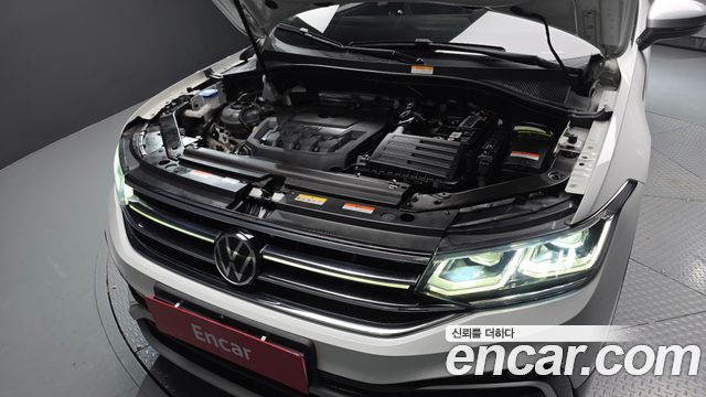 Volkswagen Tiguan 2023 — photo 6