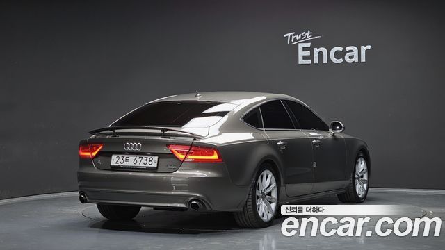 Audi A7 2012 — photo 2