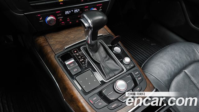 Audi A7 2012 — photo 9