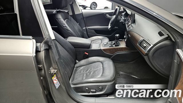 Audi A7 2012 — photo 10