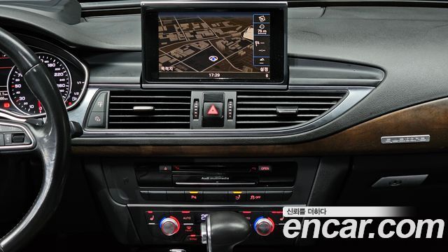 Audi A7 2012 — photo 14
