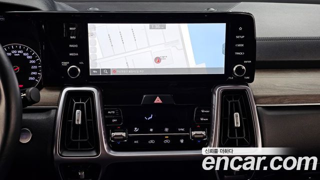 Kia Sorento 2023 — photo 14
