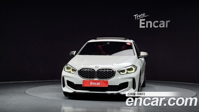 BMW 1-Series 2022 — photo 3