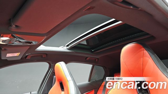 BMW 1-Series 2022 — photo 20
