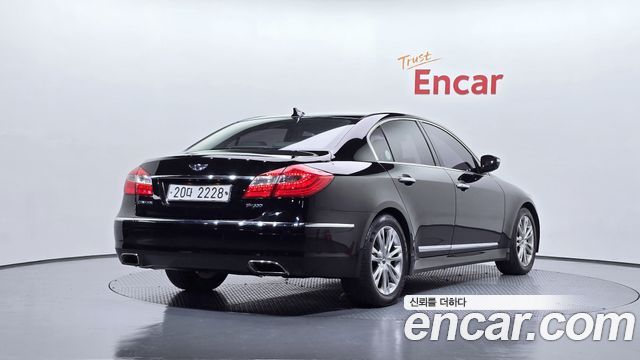 Hyundai Genesis 2012 — photo 2