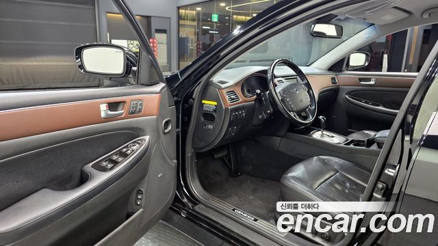 Hyundai Genesis 2012 — photo 11