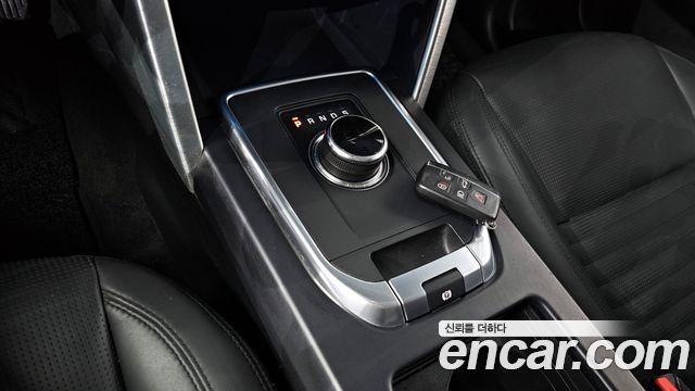 Land Rover Discovery Sport 2018 — photo 9