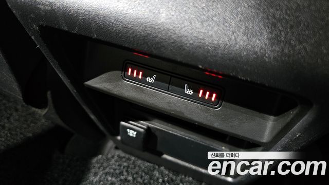 Land Rover Discovery Sport 2018 — photo 18