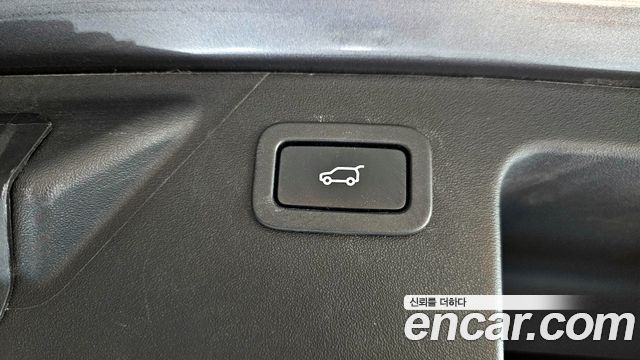 Land Rover Discovery Sport 2018 — photo 20
