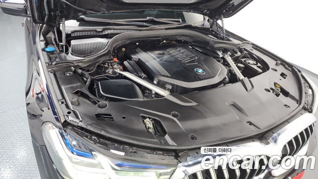 BMW Gran Turismo 2022 — photo 6