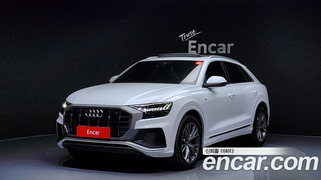 Audi Q8 2020 — photo 1